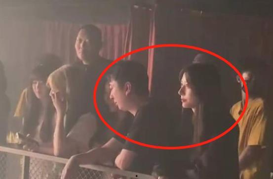 网红秃崽吃瓜视频观看网站,揭秘网红热门视频背后的秘密 第3张 网红秃崽吃瓜视频观看网站,揭秘网红热门视频背后的秘密 第3张